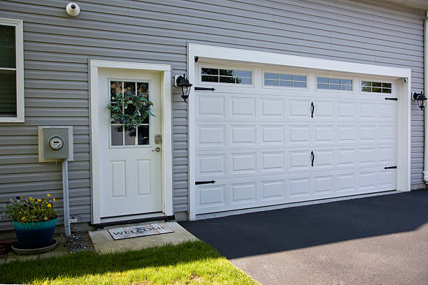 24/7 Emergency Garage Door Panel Replacement experts in Mercer County County, NJ